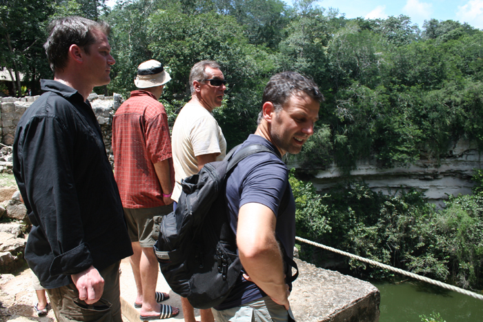 chichen_sacrifice_cenote_02